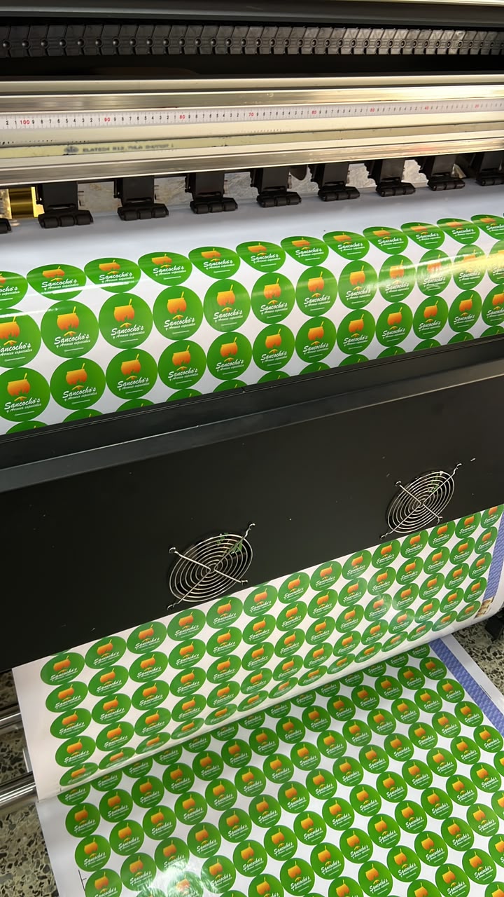 Pliego completo de stickers en vinilo con corte incluido – foto 11