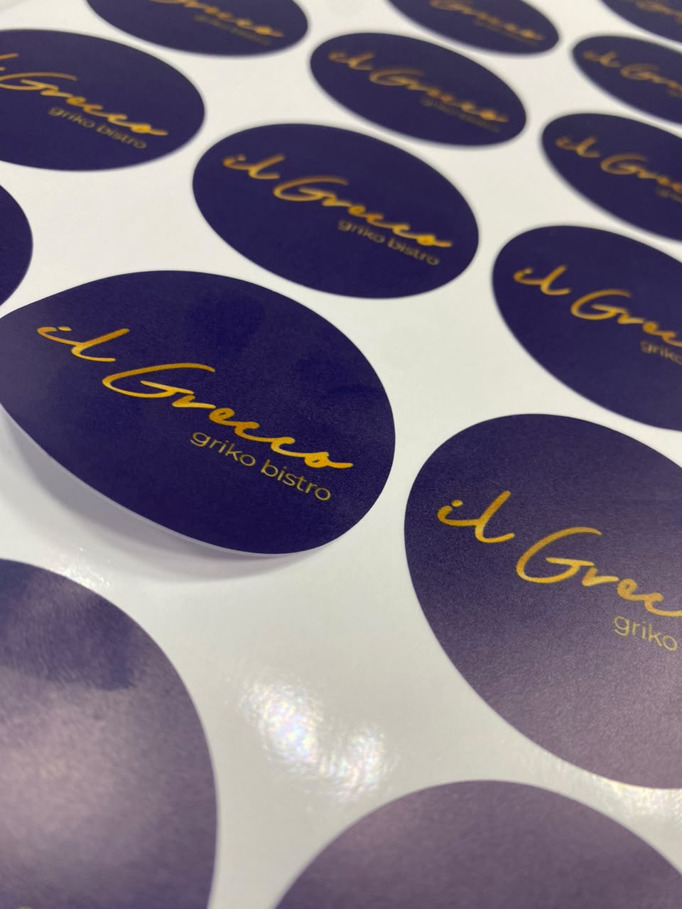 Pliego de stickers en vinilo para marcas y negocios – foto 19